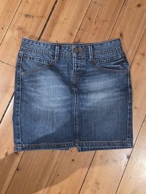 Levi's Denim Mini Skirt in Blue